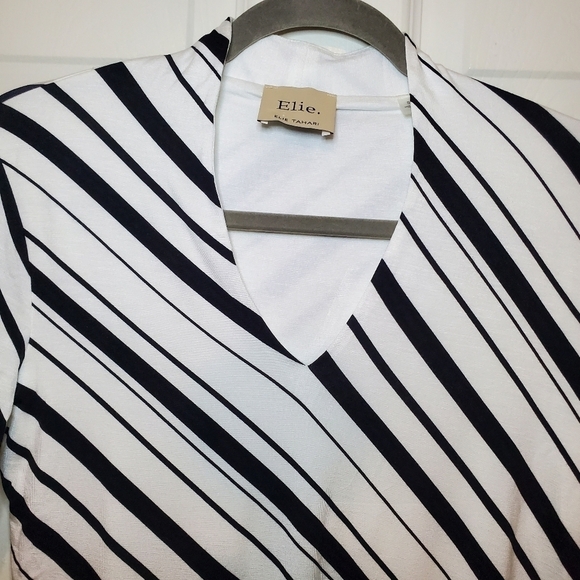 Elie Tahari 3/4 Sleeve Top Black White Diagonal Stripe Size Small Stretch - Picture 4 of 9